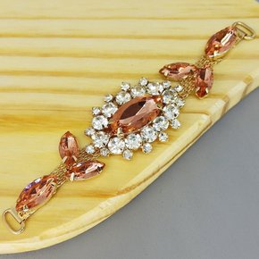 Cabedal Letícia Lateral com Pedrarias