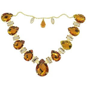 Cabedal Banhado Beatriz V com Pedrarias e Correntinha