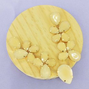 Cabedal Banhado Mel V com Pedrarias