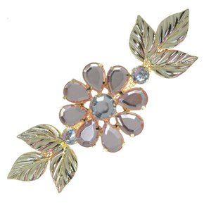 Cabedal Banhado Flor Maura Lateral com Pedrarias e Folhas