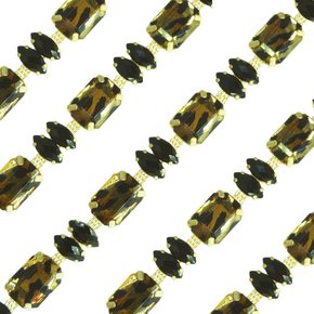 Cabedal Banhado Lótus em Corrente com Pedrarias