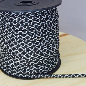 Cordão de Poliéster Teia de Aranha 4mm - Meada c/ 15 metros