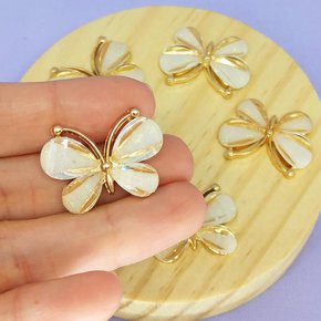 Aplique de Metal Borboleta