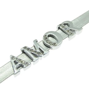 Letra com Strass Passante Prata Cristal