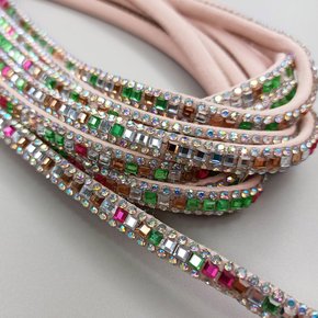 Tubo de Strass Meia Cana 06mm Quadradinhos - metro