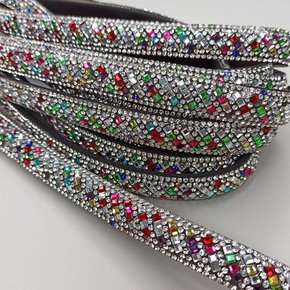 Tubo de Strass Meia Cana 15mm Quadradinhos - metro