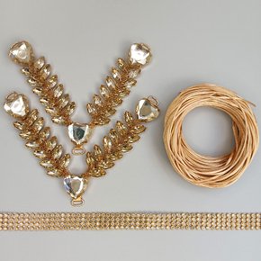 Kit com Cabedal Ayla – Completo para Customização com Fio de Seda e Manta de Strass